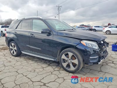 Czwarte zdjęcie samochodu z boku: 2016 MERCEDES-BENZ GLE 350 VIN:4JGDA5JB4GA684904 - miniatura