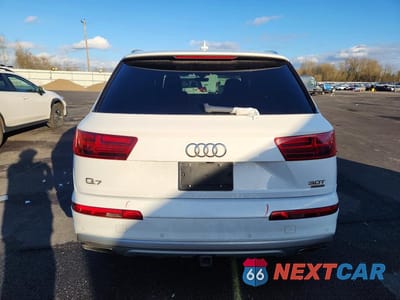 Zdjęcie 6 z 12 samochodu: 2018 AUDI Q7 VIN:WA1VAAF71JD039035 - miniatura