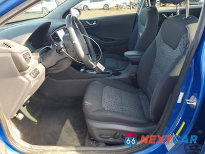 Zdjęcie 7 z 11 samochodu: 2017 HYUNDAI IONIQ SEL VIN:KMHC75LCXHU028027 - miniatura