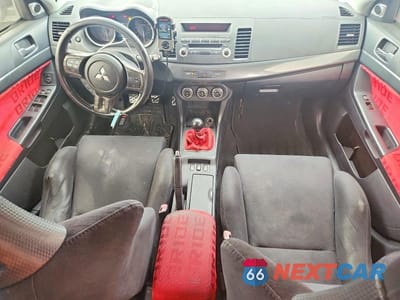 Zdjęcie 8 z 11 samochodu: 2011 MITSUBISHI LANCER EVOLUTION GSR VIN:JA32W8FV0BU043482 - miniatura