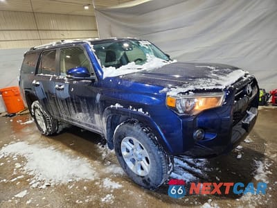 Czwarte zdjęcie samochodu z boku: 2024 TOYOTA 4RUNNER VIN:JTENU5JR9R6280818 - miniatura