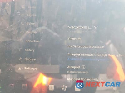 Zdjęcie 9 z 12 samochodu: 2024 TESLA MODEL Y VIN:7SAYGDED7RA335501 - miniatura