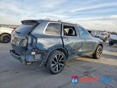 Trzecie zdjęcie samochodu z tyłu: 2018 VOLVO XC90 T6 VIN:YV4A22PK2J1334315 - miniatura