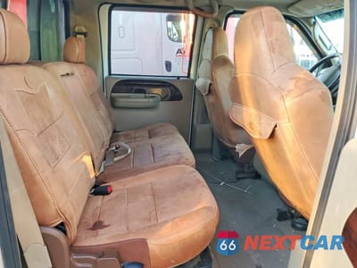 Zdjęcie 10 z 11 samochodu: 2005 FORD F350 SUPER DUTY VIN:1FTWW32P25EB43725 - miniatura