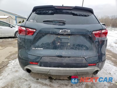 Zdjęcie 6 z 15 samochodu: 2020 CHEVROLET BLAZER 1LT VIN:3GNKBBRA7LS548480 - miniatura