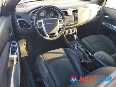 Zdjęcie 8 z 12 samochodu: 2012 CHRYSLER 200 TOURING VIN:1C3BCBEB7CN115910 - miniatura