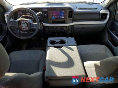 Zdjęcie 8 z 13 samochodu: 2025 FORD F350 SUPER DUTY VIN:1FT8X3BN3SED82233 - miniatura