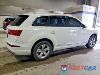 Trzecie zdjęcie samochodu z tyłu: 2017 AUDI Q7 PREMIUM VIN:WA1AHAF7XHD050846 - miniatura