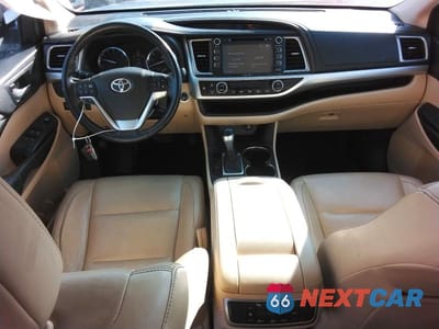 Zdjęcie 8 z 13 samochodu: 2015 TOYOTA HIGHLANDER XLE VIN:5TDKKRFH3FS081473 - miniatura