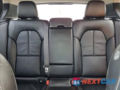 Zdjęcie 10 z 13 samochodu: 2022 VOLVO XC40 T4 MOMENTUM VIN:YV4AC2HKXN2773743 - miniatura