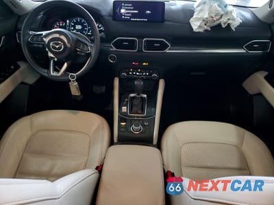 Zdjęcie 8 z 14 samochodu: 2023 MAZDA CX-5 PREMIUM VIN:JM3KFBDM1P0180347 - miniatura
