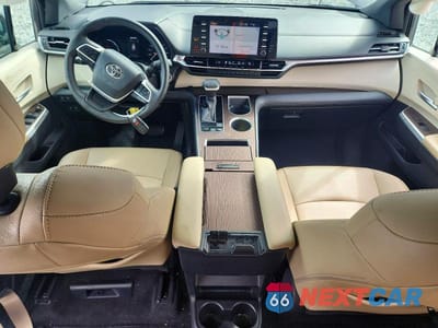 Zdjęcie 8 z 13 samochodu: 2021 TOYOTA SIENNA XLE VIN:5TDYRKEC4MS018043 - miniatura