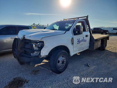 Drugie zdjęcie samochodu z przodu: 2018 FORD F350 SUPER DUTY FLATBED TRUCK VIN:1FDRF3GT5JEB08539 - miniatura
