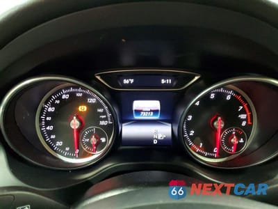 Zdjęcie 9 z 11 samochodu: 2018 MERCEDES-BENZ CLA 250 4MATIC VIN:WDDSJ4GB8JN575543 - miniatura