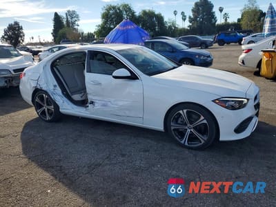 Czwarte zdjęcie samochodu z boku: 2025 MERCEDES-BENZ C 300 VIN:W1KAF4GB9SR246812 - miniatura