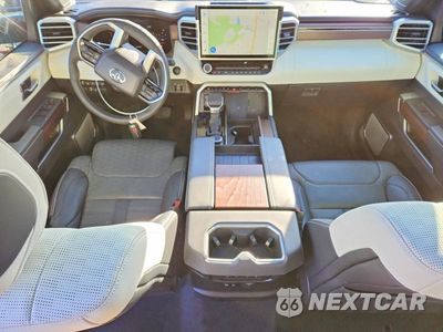 Zdjęcie 8 z 11 samochodu: 2025 TOYOTA TUNDRA CREWMAX CAPSTONE VIN:5TFVC5DB4SX098305 - miniatura
