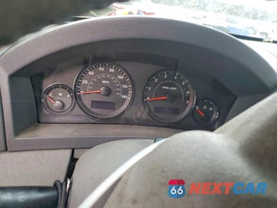 Zdjęcie 9 z 12 samochodu: 2006 JEEP GRAND CHEROKEE LAREDO VIN:1J4GR48K86C214043 - miniatura