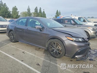 Czwarte zdjęcie samochodu z boku: 2023 TOYOTA CAMRY SE NIGHT SHADE VIN:4T1T11AK4PU806891 - miniatura