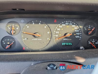 Zdjęcie 9 z 13 samochodu: 2000 JEEP GRAND CHEROKEE LIMITED VIN:1J4G258S4YC191051 - miniatura