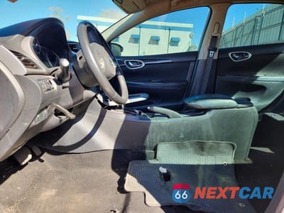 Zdjęcie 7 z 12 samochodu: 2019 NISSAN SENTRA S VIN:3N1AB7AP3KY276283 - miniatura