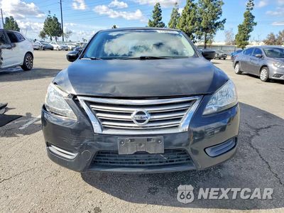 Piąte zdjęcie samochodu w środku: 2014 NISSAN SENTRA S VIN:3N1AB7AP5EY245444 - miniatura