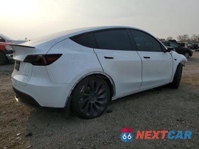 Trzecie zdjęcie samochodu z tyłu: 2023 TESLA MODEL Y VIN:7SAYGDEE2PA038481 - miniatura