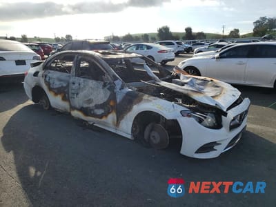 Czwarte zdjęcie samochodu z boku: 2020 MERCEDES-BENZ E 350 VIN:WDDZF8DB6LA752578 - miniatura