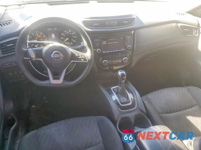 Zdjęcie 8 z 12 samochodu: 2019 NISS ROGUE SV VIN:5N1AT2MT3KC780410 - miniatura