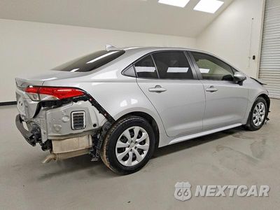 Trzecie zdjęcie samochodu z tyłu: 2022 TOYOTA COROLLA LE VIN:JTDEPMAE5N3028241 - miniatura