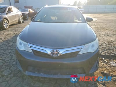Piąte zdjęcie samochodu w środku: 2012 TOYOTA CAMRY BASE VIN:4T4BF1FK3CR183480 - miniatura