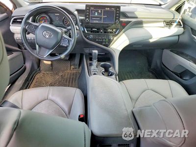 Zdjęcie 8 z 12 samochodu: 2023 TOYOTA CAMRY HYBRID XSE VIN:4T1K31AKXPU612646 - miniatura