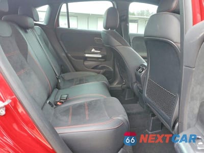 Zdjęcie 11 z 13 samochodu: 2023 MERCEDES-BENZ GLA 35 AMG VIN:W1N4N5BB2PJ465844 - miniatura