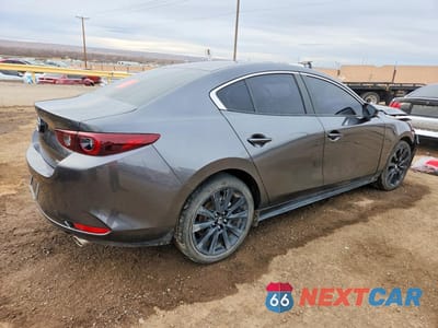 Trzecie zdjęcie samochodu z tyłu: 2025 MAZDA 3 SELECT SPORT VIN:JM1BPABM2S1763807 - miniatura