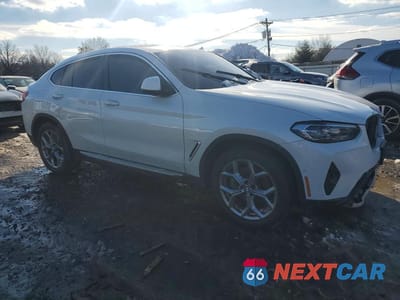 Czwarte zdjęcie samochodu z boku: 2024 BMW X4 XDRIVE30I VIN:5UX33DT08R9T60373 - miniatura