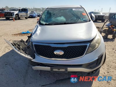 Piąte zdjęcie samochodu w środku: 2014 KIA SPORTAGE LX VIN:KNDPB3AC0E7555600 - miniatura