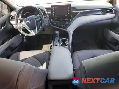 Zdjęcie 8 z 13 samochodu: 2021 TOYOTA CAMRY HYBRID LE VIN:4T1C31AK3MU022434 - miniatura