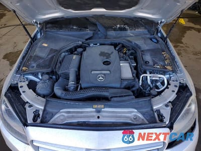 Zdjęcie 11 z 12 samochodu: 2016 MERCEDES-BENZ C 300 4MATIC VIN:55SWF4KB7GU120080 - miniatura