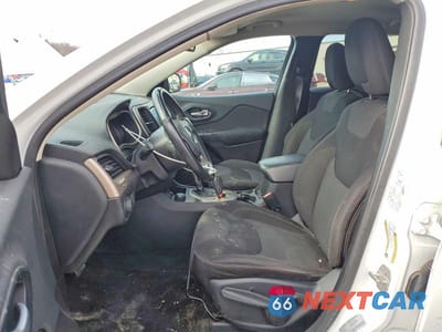 Zdjęcie 7 z 13 samochodu: 2015 JEEP CHEROKEE LATITUDE VIN:1C4PJMCS5FW759152 - miniatura