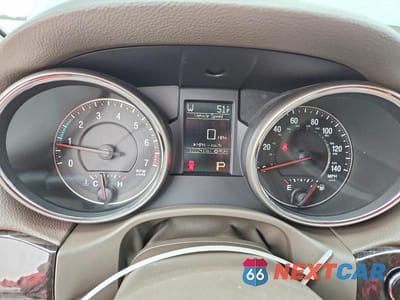 Zdjęcie 9 z 13 samochodu: 2011 JEEP GRAND CHEROKEE LAREDO VIN:1J4RR4GG7BC718843 - miniatura