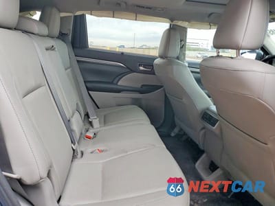Zdjęcie 10 z 12 samochodu: 2018 TOYOTA HIGHLANDER LIMITED VIN:5TDYZRFH9JS234825 - miniatura