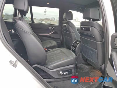 Zdjęcie 11 z 12 samochodu: 2025 BMW X7 XDRIVE40I VIN:5UX23EM03S9W48193 - miniatura