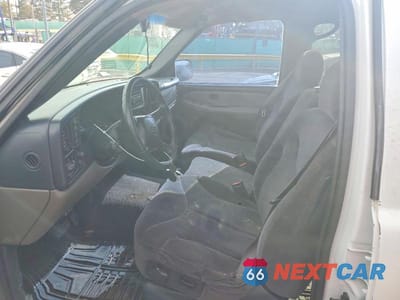 Zdjęcie 7 z 12 samochodu: 2001 GMC YUKON XL K1500 VIN:1GKFK16TX1J296933 - miniatura