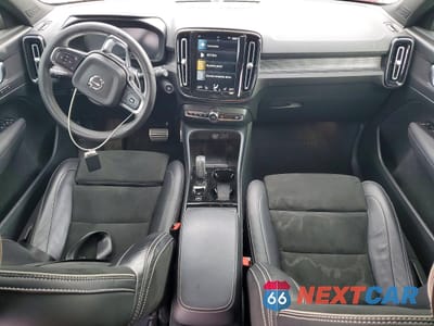 Zdjęcie 8 z 14 samochodu: 2021 VOLVO XC40 T5 R-DESIGN VIN:YV4162UM0M2613299 - miniatura