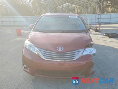 Piąte zdjęcie samochodu w środku: 2015 TOYOTA SIENNA XLE 8-PASSENGER VIN:5TDYK3DC9FS621178 - miniatura