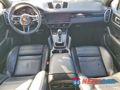 Zdjęcie 8 z 13 samochodu: 2019 PORSCHE CAYENNE VIN:WP1AA2AY8KDA07032 - miniatura