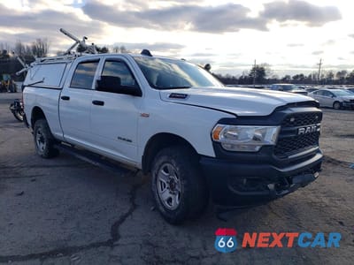Czwarte zdjęcie samochodu z boku: 2022 RAM 2500 UTILITY / SERVICE TRUCK VIN:3C6UR5CJXNG298401 - miniatura
