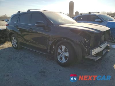 Czwarte zdjęcie samochodu z boku: 2022 TOYOTA HIGHLANDER L VIN:5TDCZRAH7NS101665 - miniatura