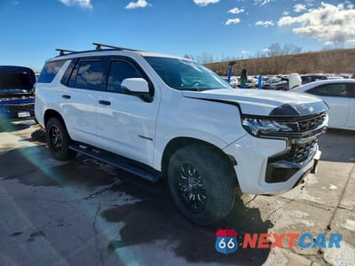 Czwarte zdjęcie samochodu z boku: 2022 CHEVROLET TAHOE K1500 Z71 VIN:1GNSKPKD5NR167377 - miniatura