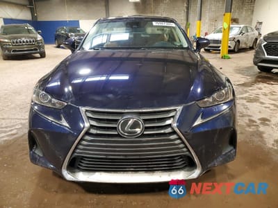 Piąte zdjęcie samochodu w środku: 2019 LEXUS IS 300 BASE VIN:JTHC81D25K5033944 - miniatura