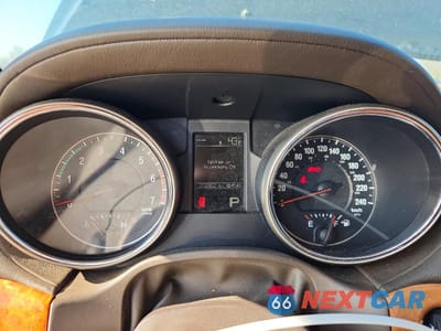 Zdjęcie 9 z 13 samochodu: 2011 JEEP GRAND CHEROKEE OVERLAND VIN:1J4RR6GT6BC590460 - miniatura